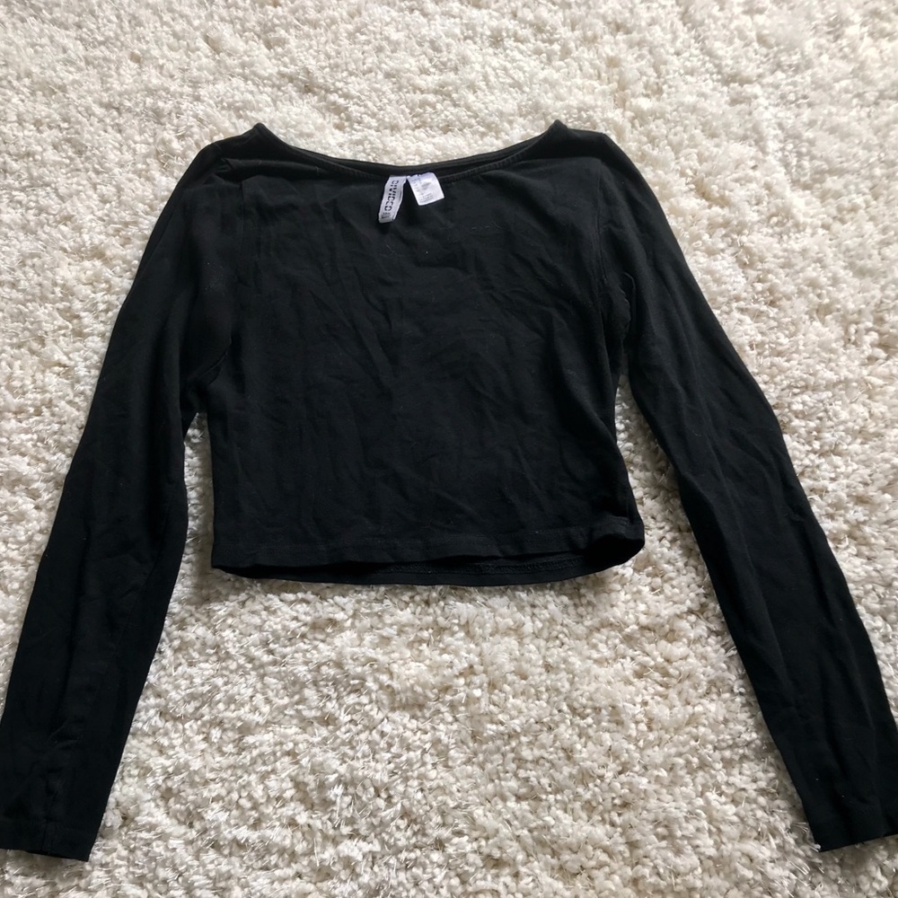 Black cropped top